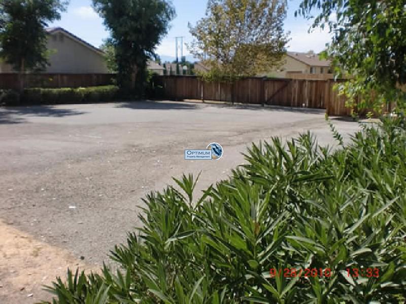 Rent a 4 bedroom house in Victorville, CA. 12