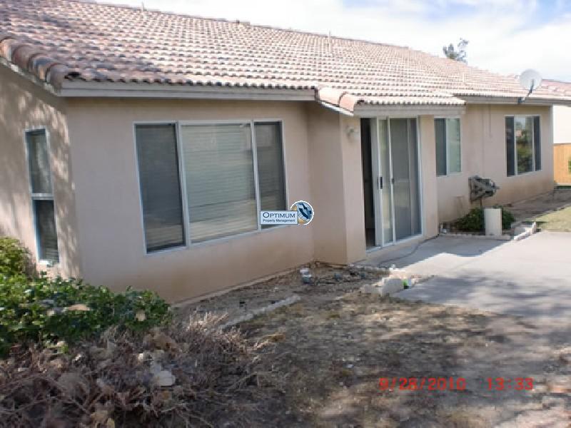 Rent a 4 bedroom house in Victorville, CA. 10