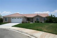 Great victorville home with a large lot