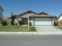 Landscaped three bedroom victorville home