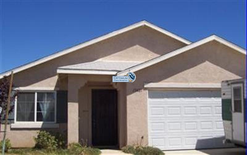 Comfortable victorville 3-bedroom home 1